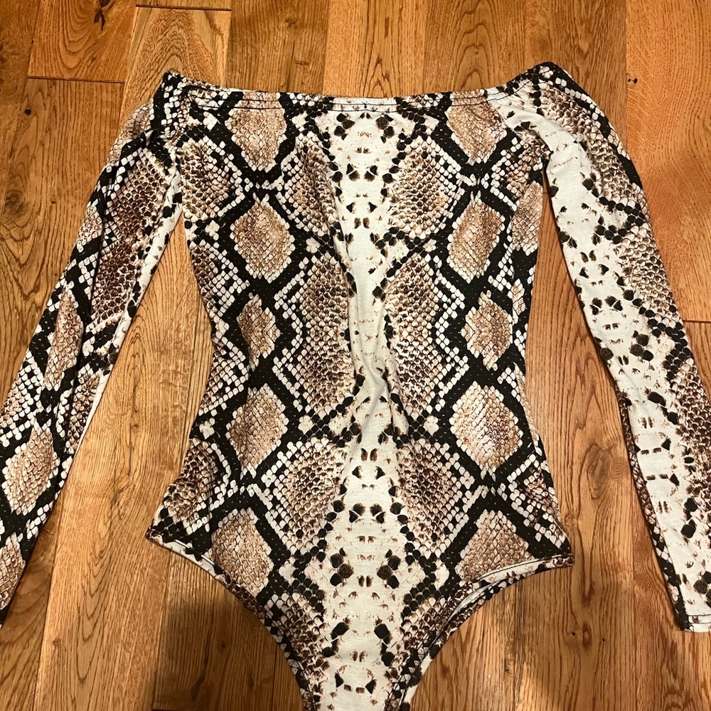 Prettylittlething snakeskin bodysuit